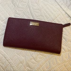 💜Midsize Kate Spade wallet